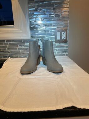 Toms Gray Chelsea Ankle Boots with Stacked Heel